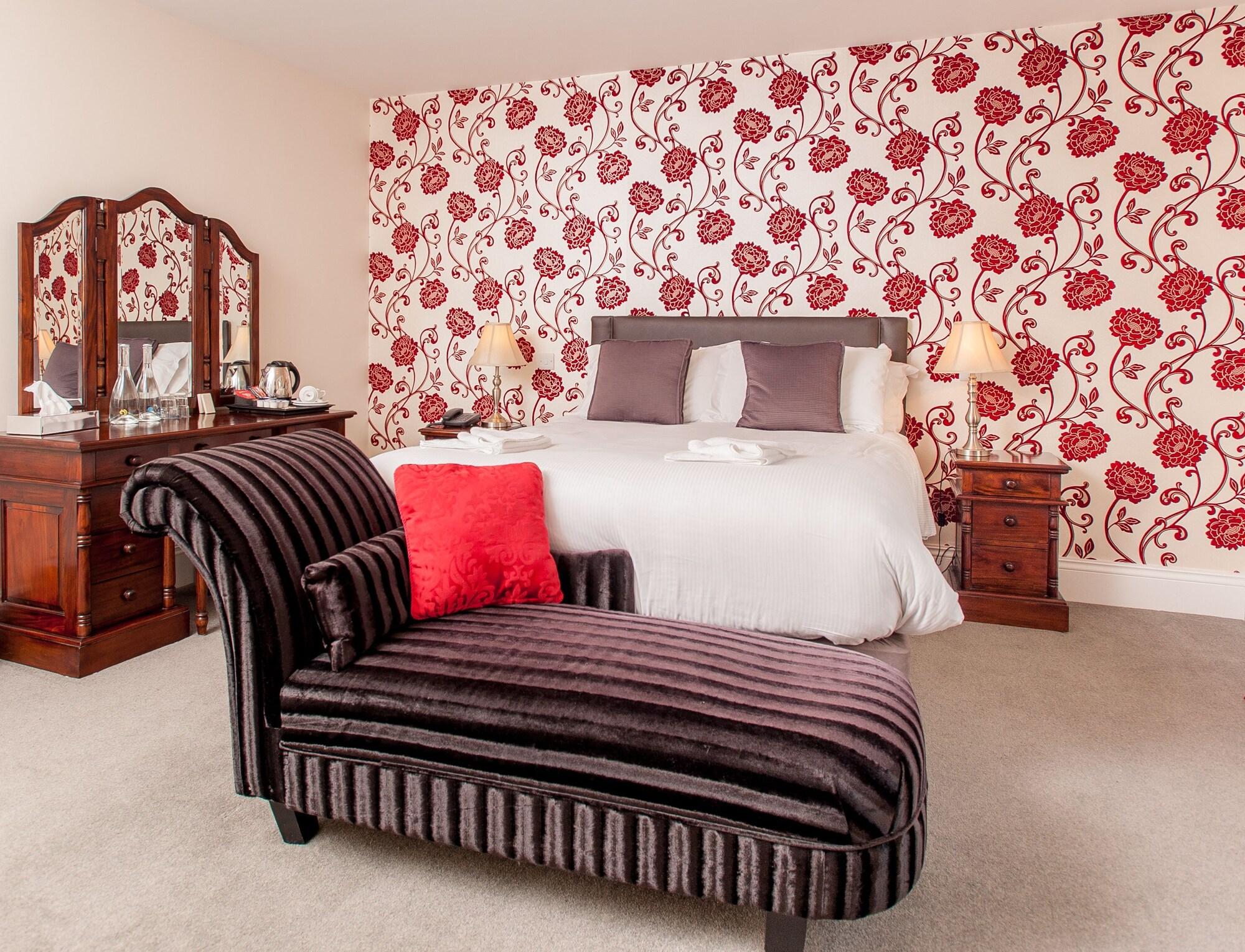 The Beara Coast Hotel Castletownbere Extérieur photo