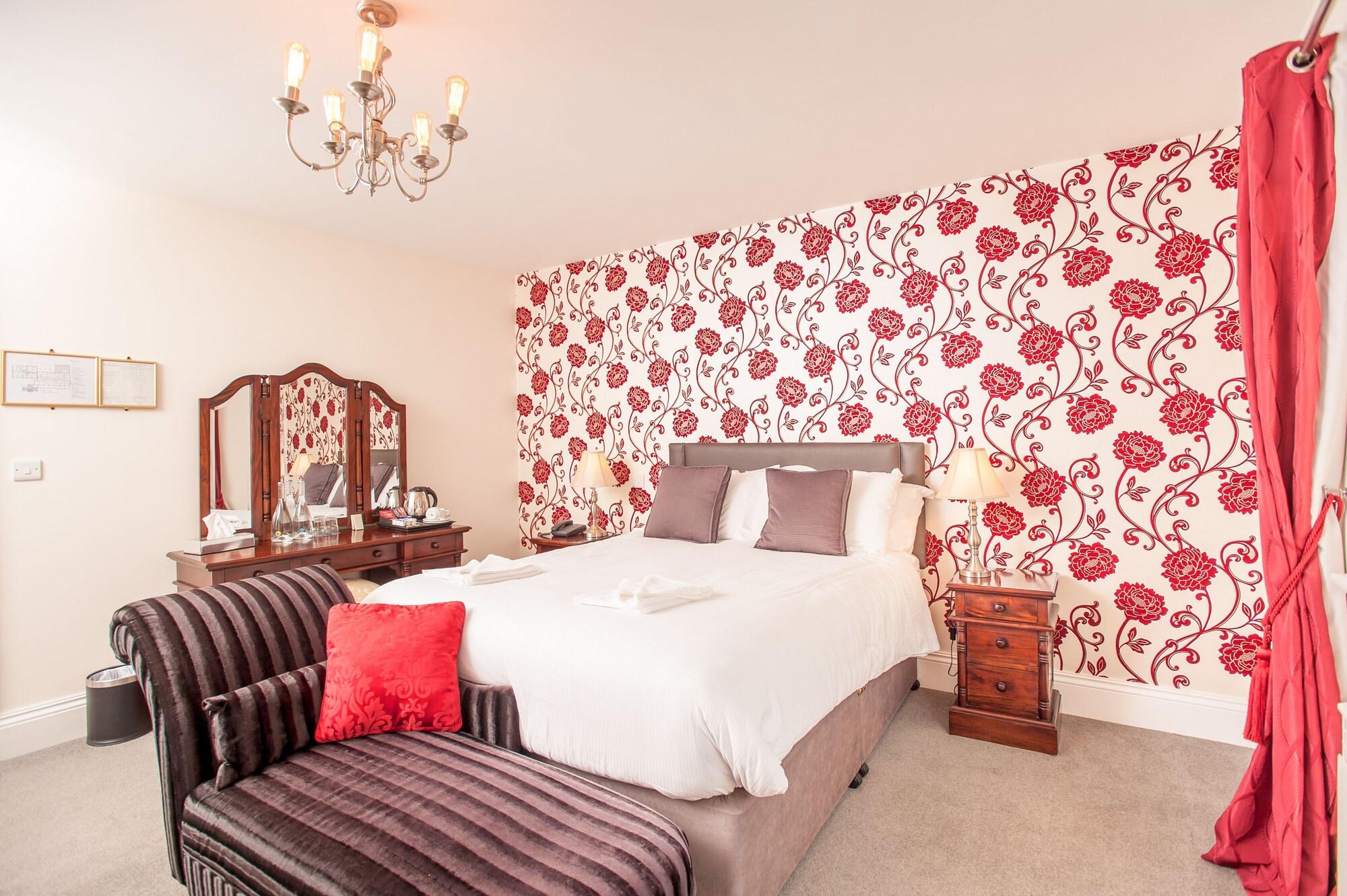 The Beara Coast Hotel Castletownbere Extérieur photo
