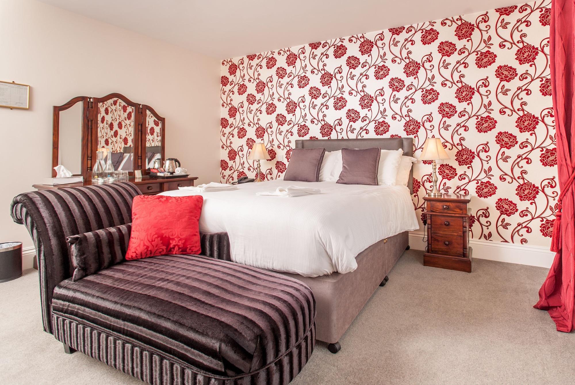 The Beara Coast Hotel Castletownbere Extérieur photo