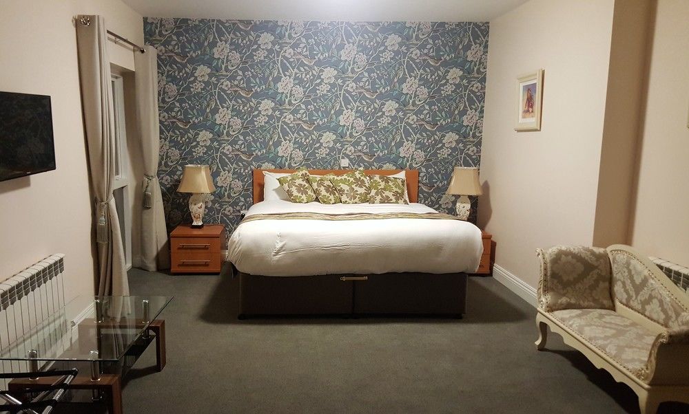 The Beara Coast Hotel Castletownbere Extérieur photo