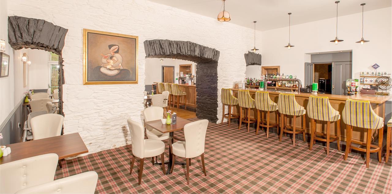 The Beara Coast Hotel Castletownbere Extérieur photo