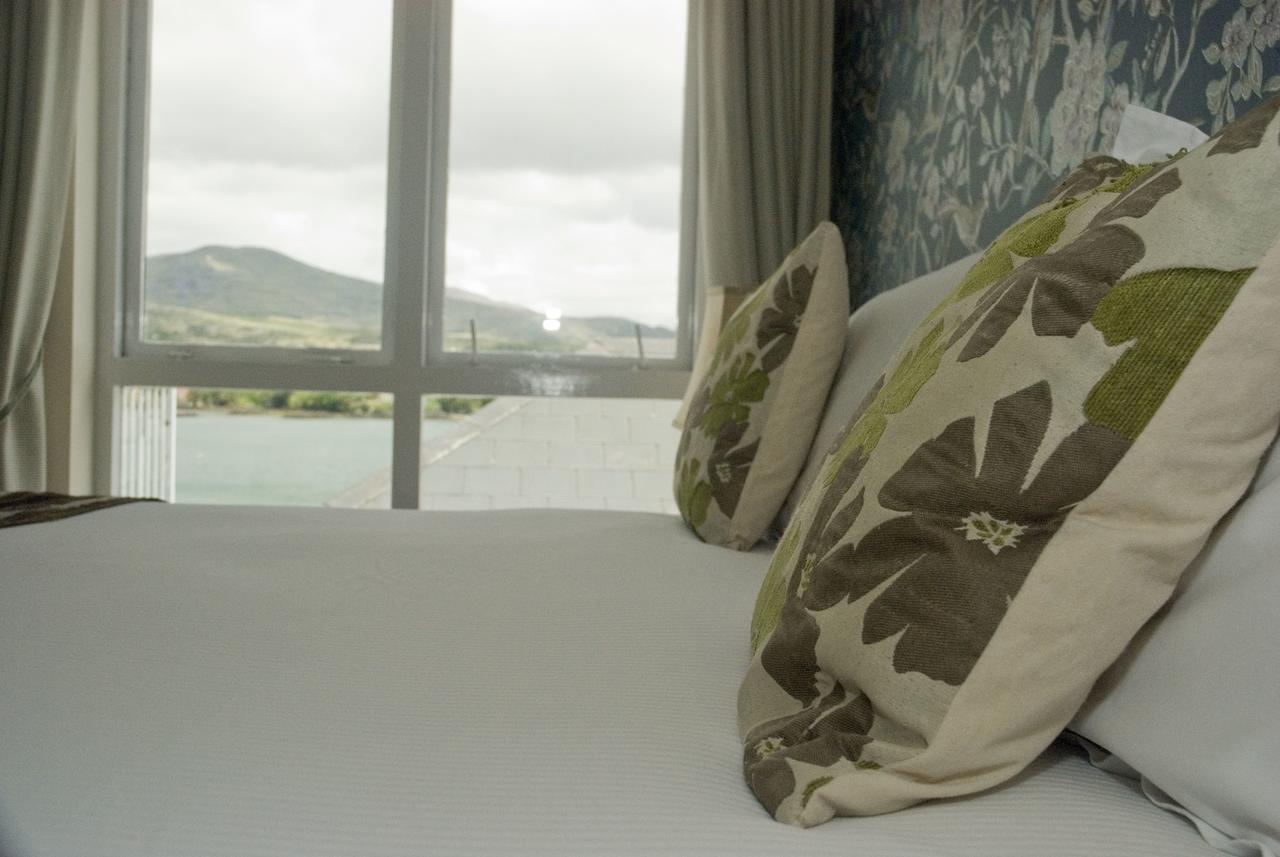 The Beara Coast Hotel Castletownbere Extérieur photo