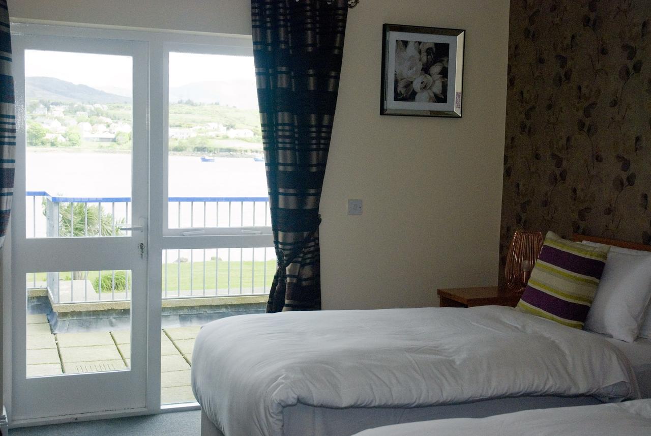 The Beara Coast Hotel Castletownbere Extérieur photo