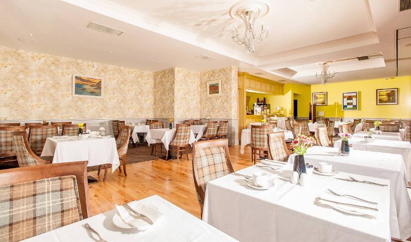 The Beara Coast Hotel Castletownbere Extérieur photo